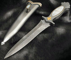 Eliyte Knives integral damascus steel dagger