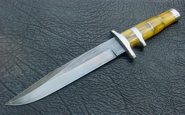 Rocket Knives stick tang        version of the Sub-Hilt Fighting Knife