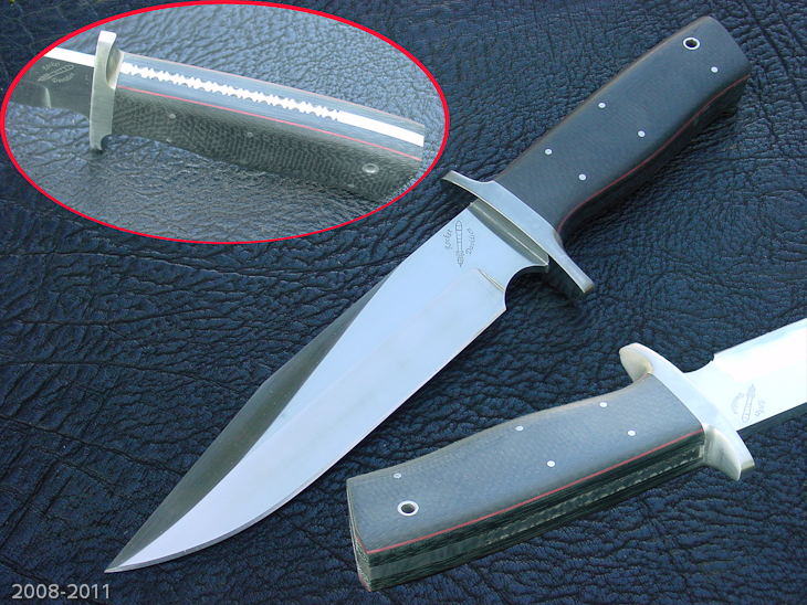 Military design fighter with carbon fiber handle