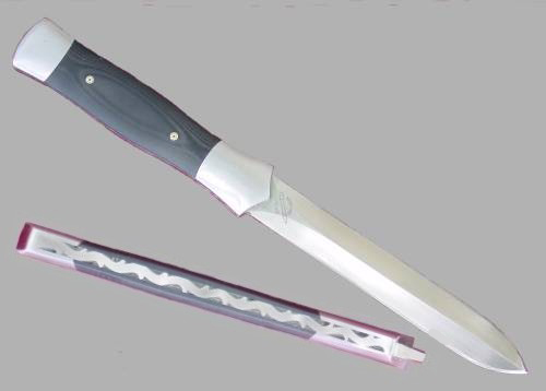 Rocket        Handmade Knives prostitutes' dagger with black micarta handle