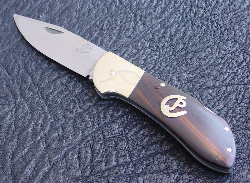 Rocket Handmade      Knives medium sized lock blade folding knife